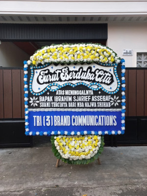 Papan Bunga Duka di Ranggon